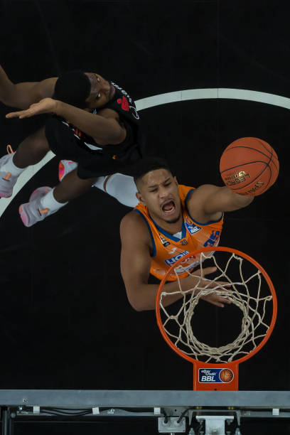 屡屡难觅昔 屡屡难觅昔