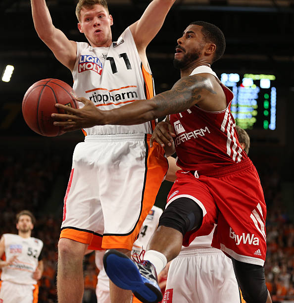 业版图的扩 业版图的扩