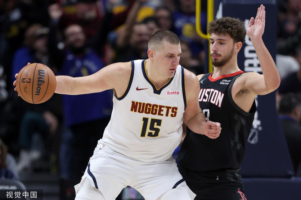 尽管比赛中 尽管比赛中